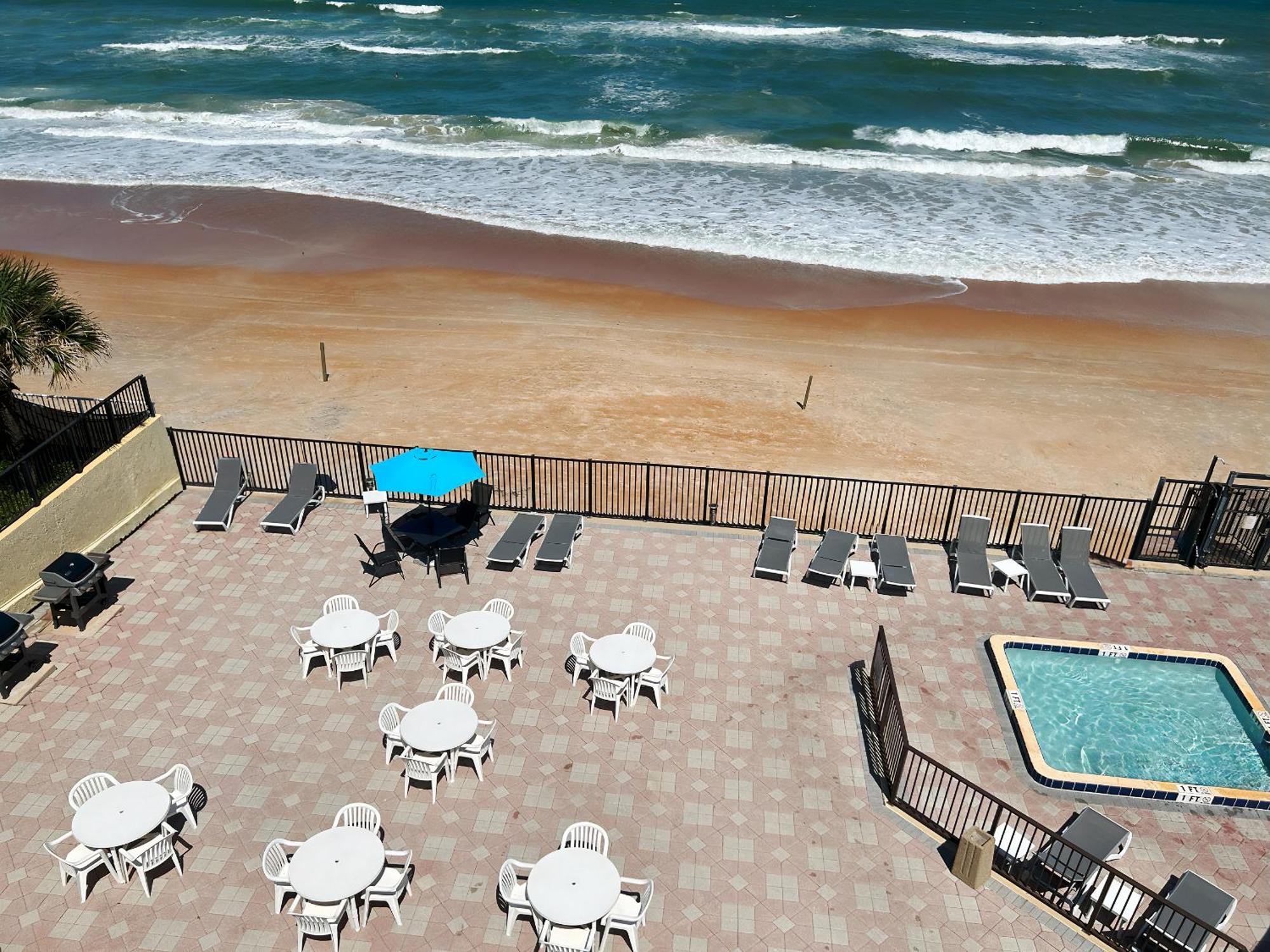 Outrigger Beach Club Resort オーモンド・ビーチ エクステリア 写真